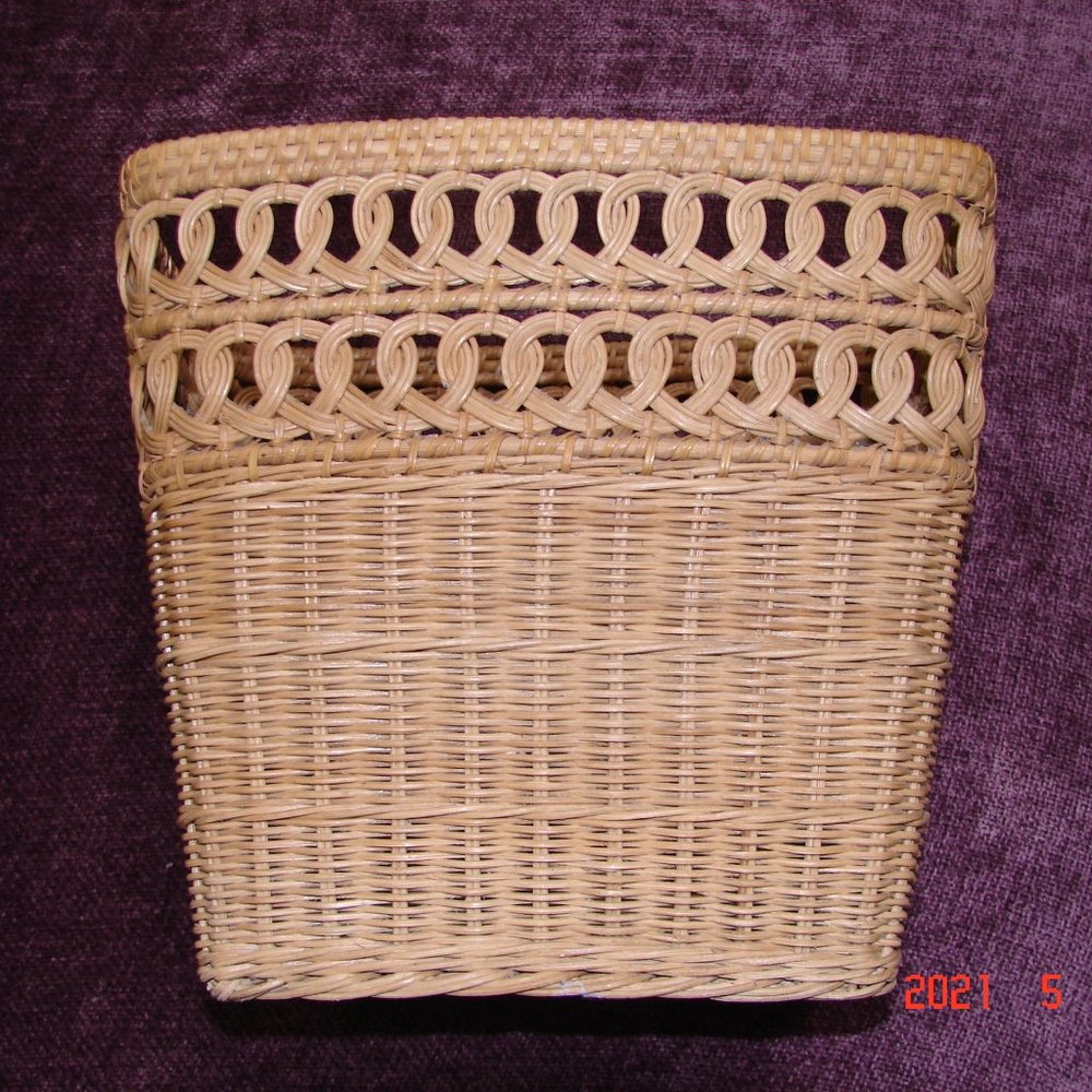 Wicket Basket  for Bed or Bath